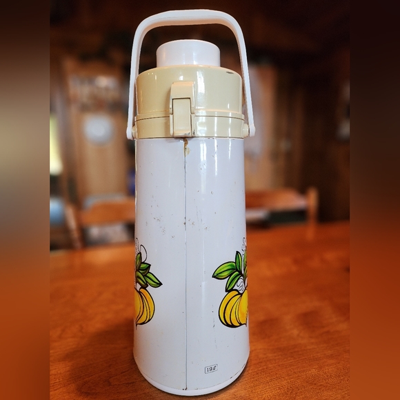 Vintage Airpump Hot/Cold Beverage Dispenser 1.9L - Picture 5 of 12